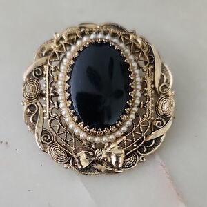 Victorian Style Gold Tone Filigree Black Glass Faux Pearl Pendant/Brooch